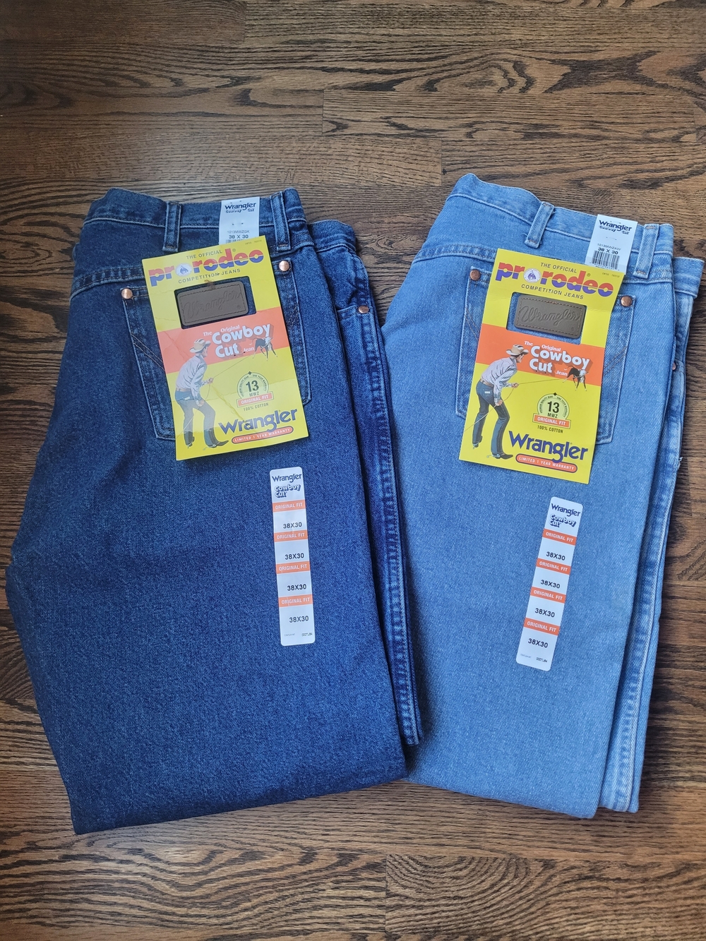 Wrangler Men’s Bootcut Jeans in Dark Blue & Light Blue, 38x30